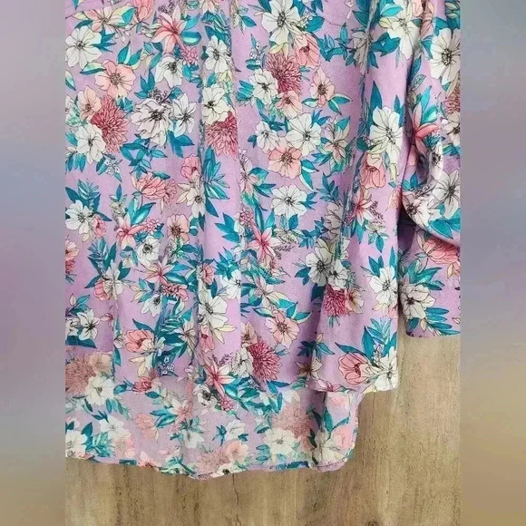 Torrid Harper Flowy Floral Lavender Blouse Women's 1X - Picture 7 of 9